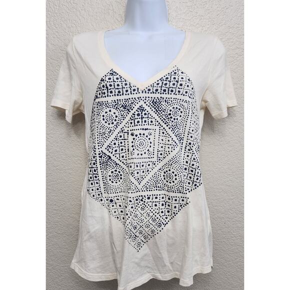 Old Navy Cream Geo Print Relaxed T Shirt XS Lightweight V Neck Short Sleeves - Picture 1 of 4